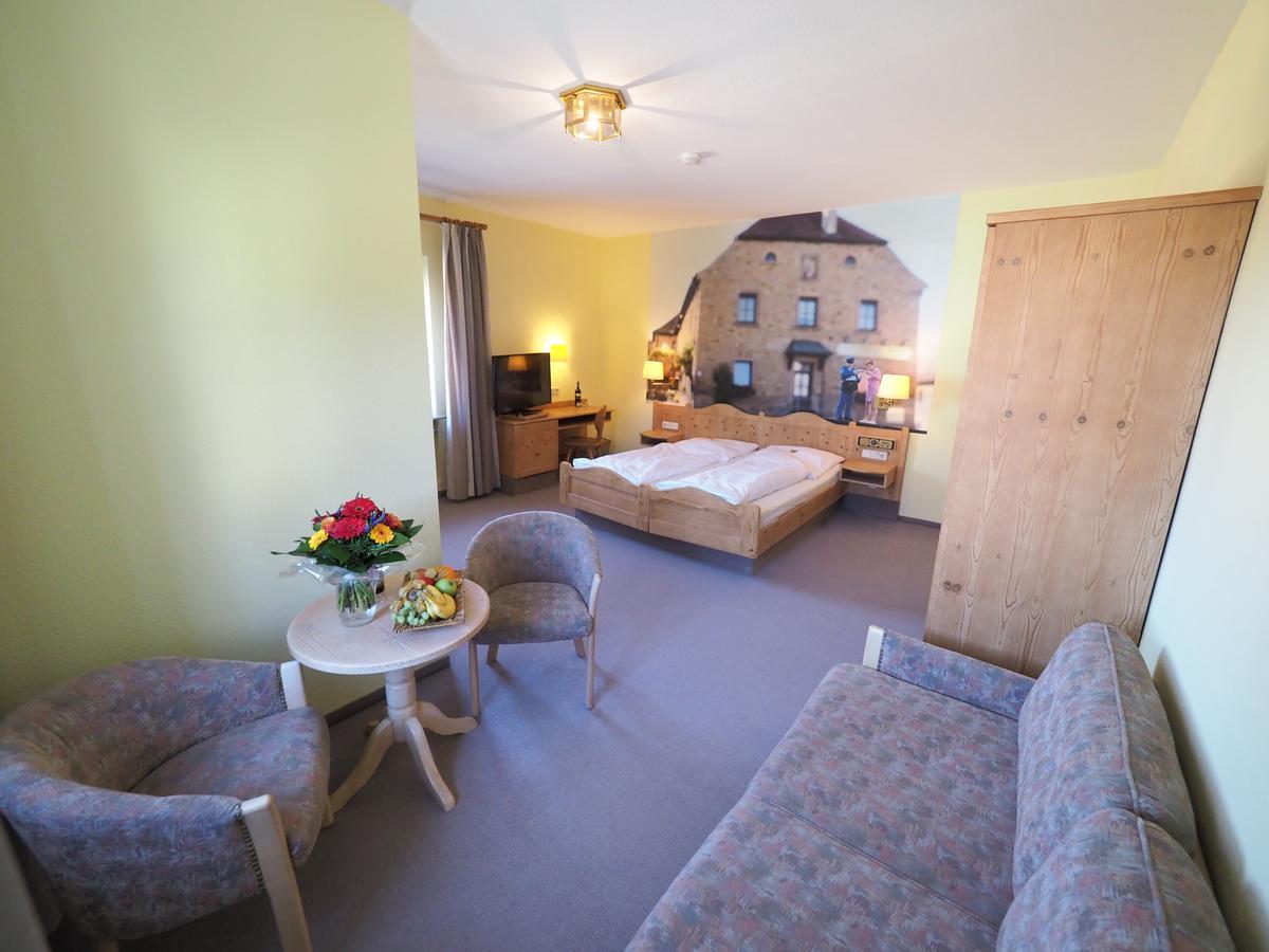 Alte Post Neuses Hotel Prichsenstadt Bagian luar foto