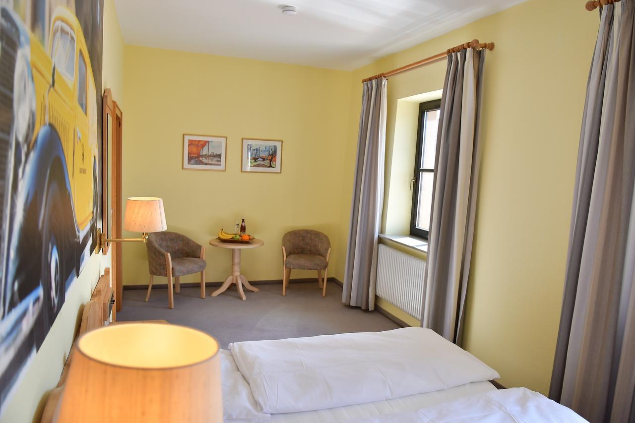 Alte Post Neuses Hotel Prichsenstadt Bagian luar foto
